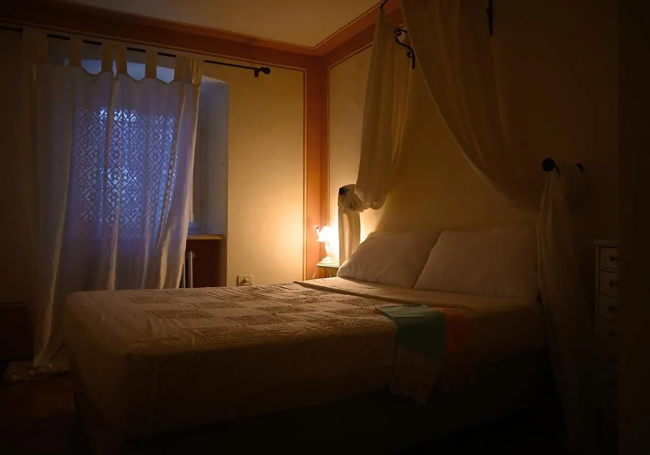 Tuscany Lodge Rooms And Relax Campiglia Marittima Italy