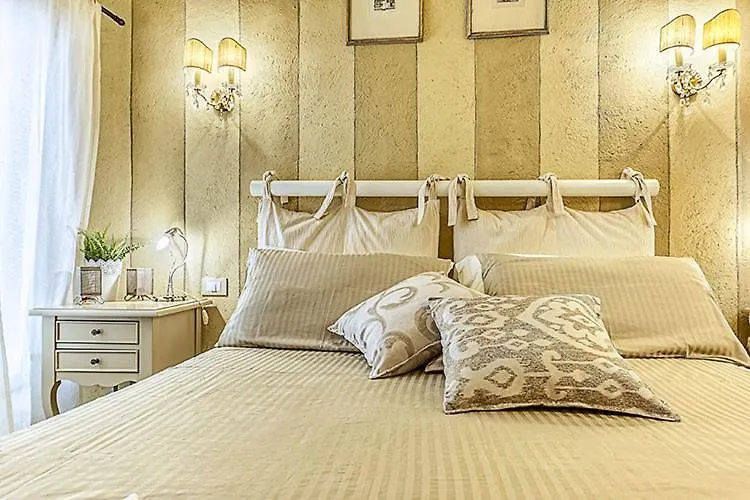 Tuscany Lodge Rooms And Relax Campiglia Marittima