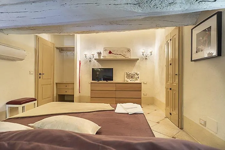 Tuscany Lodge Rooms And Relax Campiglia Marittima